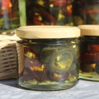 Neu! Chili Jalapeno Black Marrocan (Schärfe 4) (Samen)